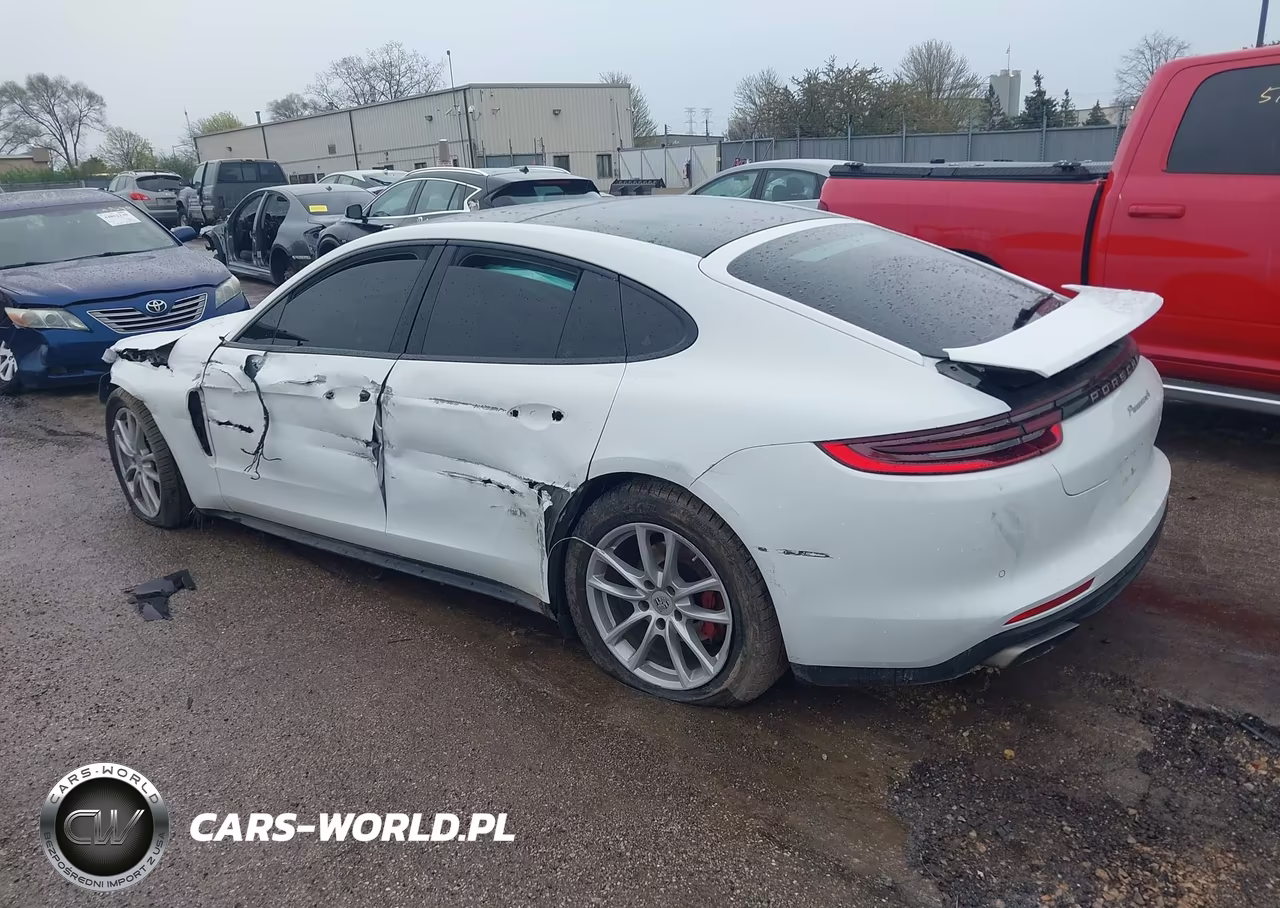 2018 Porsche Panamera 4 VIN:WP0AA2A72JL121217 - 3
