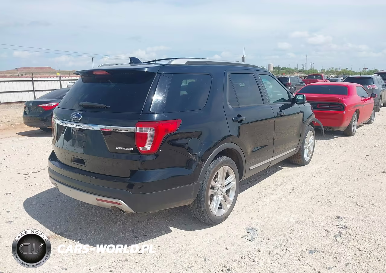 2016 Ford Explorer Xlt VIN:1FM5K7D84GGD35896 - 4