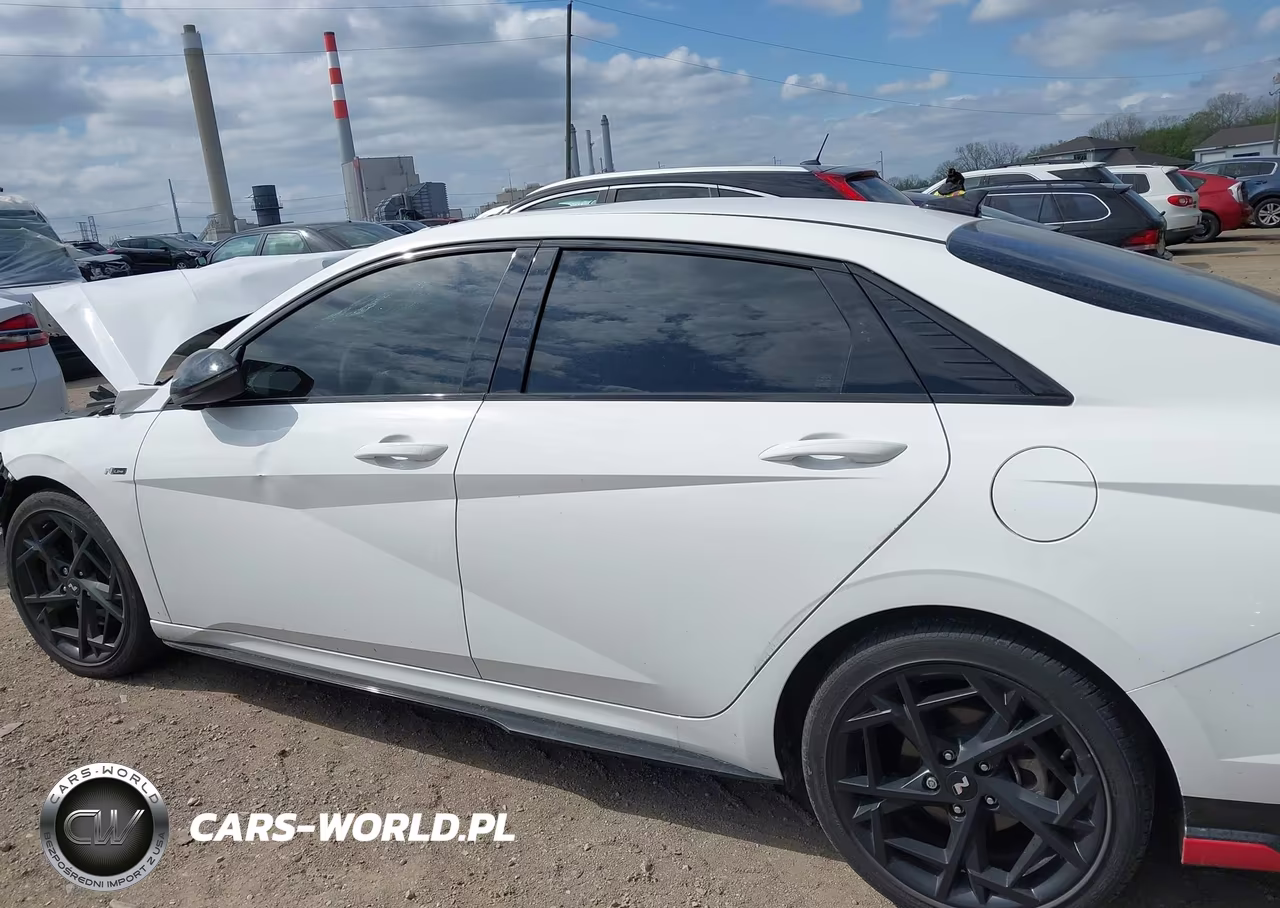 2025 Hyundai Elantra N Line VIN:KMHLR4DF0SU953078 - 13