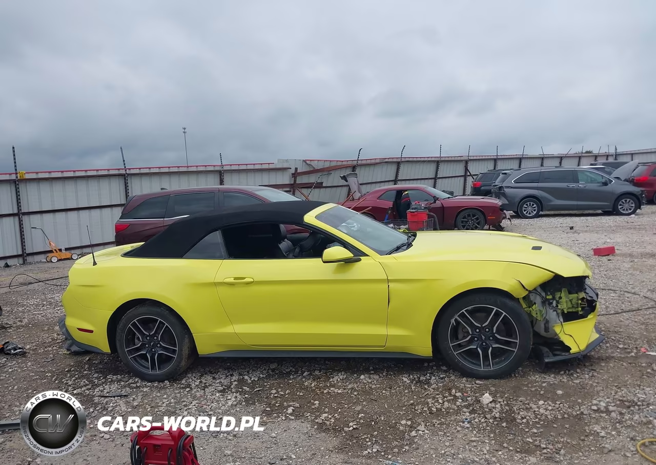 2021 Ford Mustang Ecoboost Premium VIN:1FATP8UH5M5105056 - 14