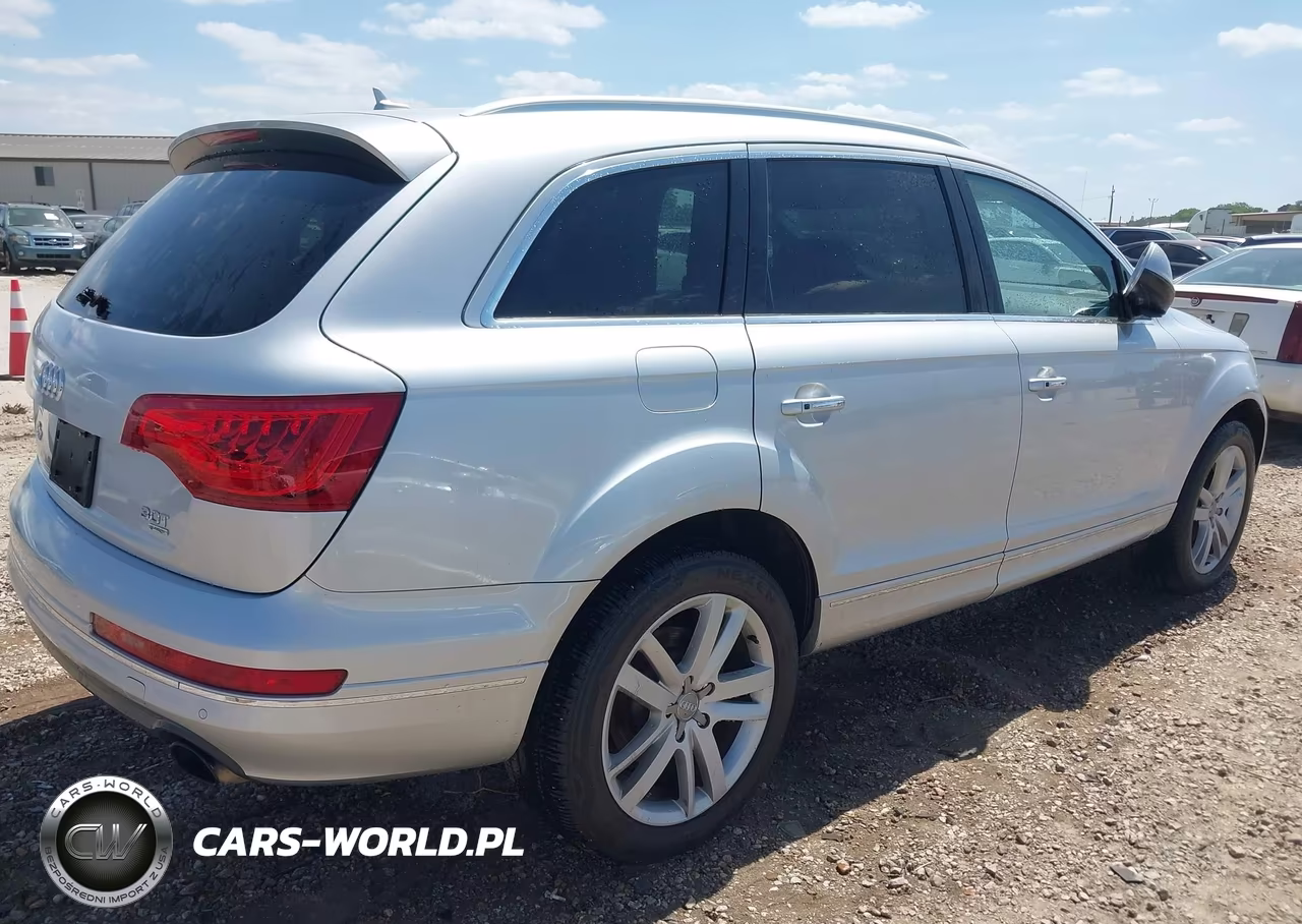 2014 Audi Q7 3.0T Premium VIN:WA1LGAFE4ED005990 - 4