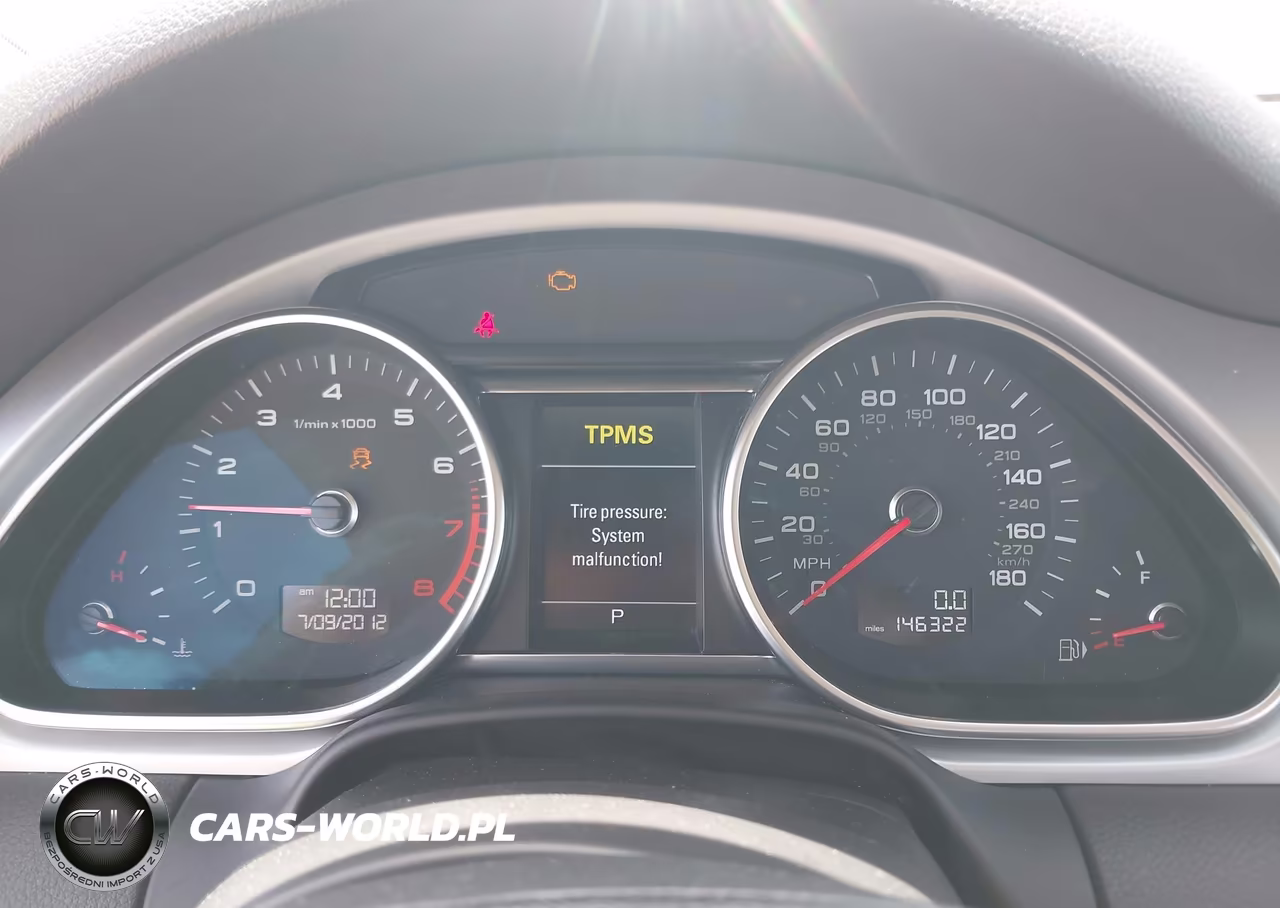 2014 Audi Q7 3.0T Premium VIN:WA1LGAFE4ED005990 - 7