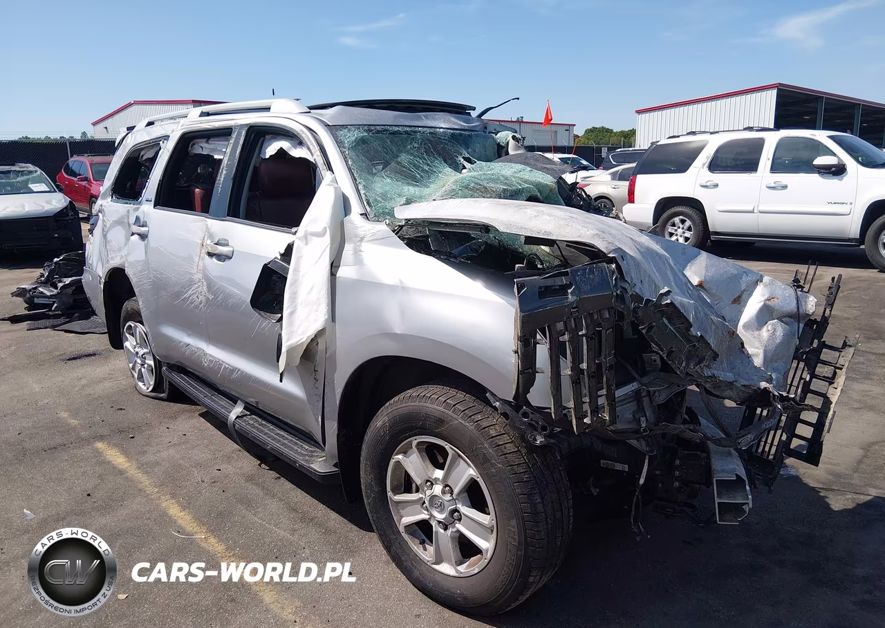 2022 Toyota Sequoia Sr5 – zdjęcie 1 z 11