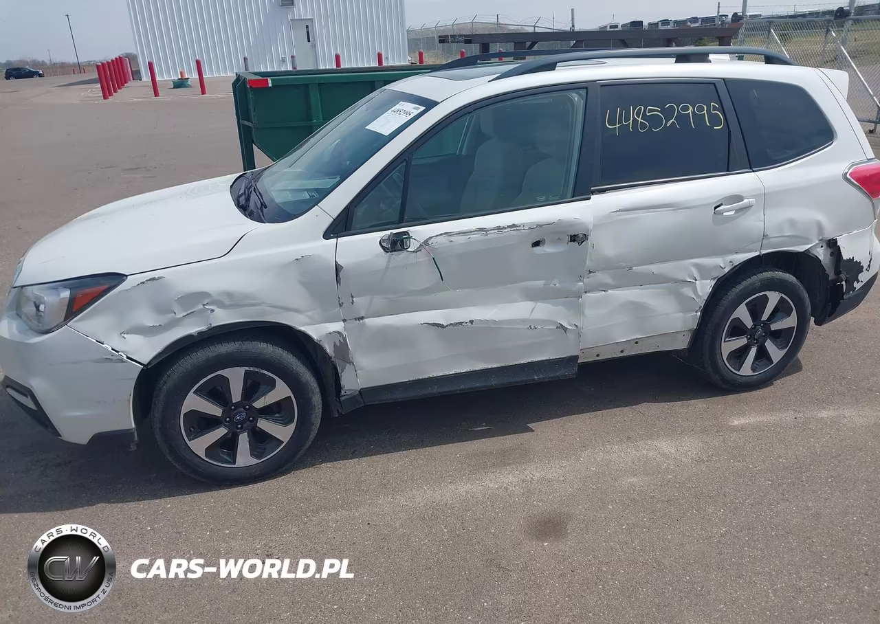 2017 Subaru Forester 2.5I Premium VIN:JF2SJAEC3HH574542 - 6