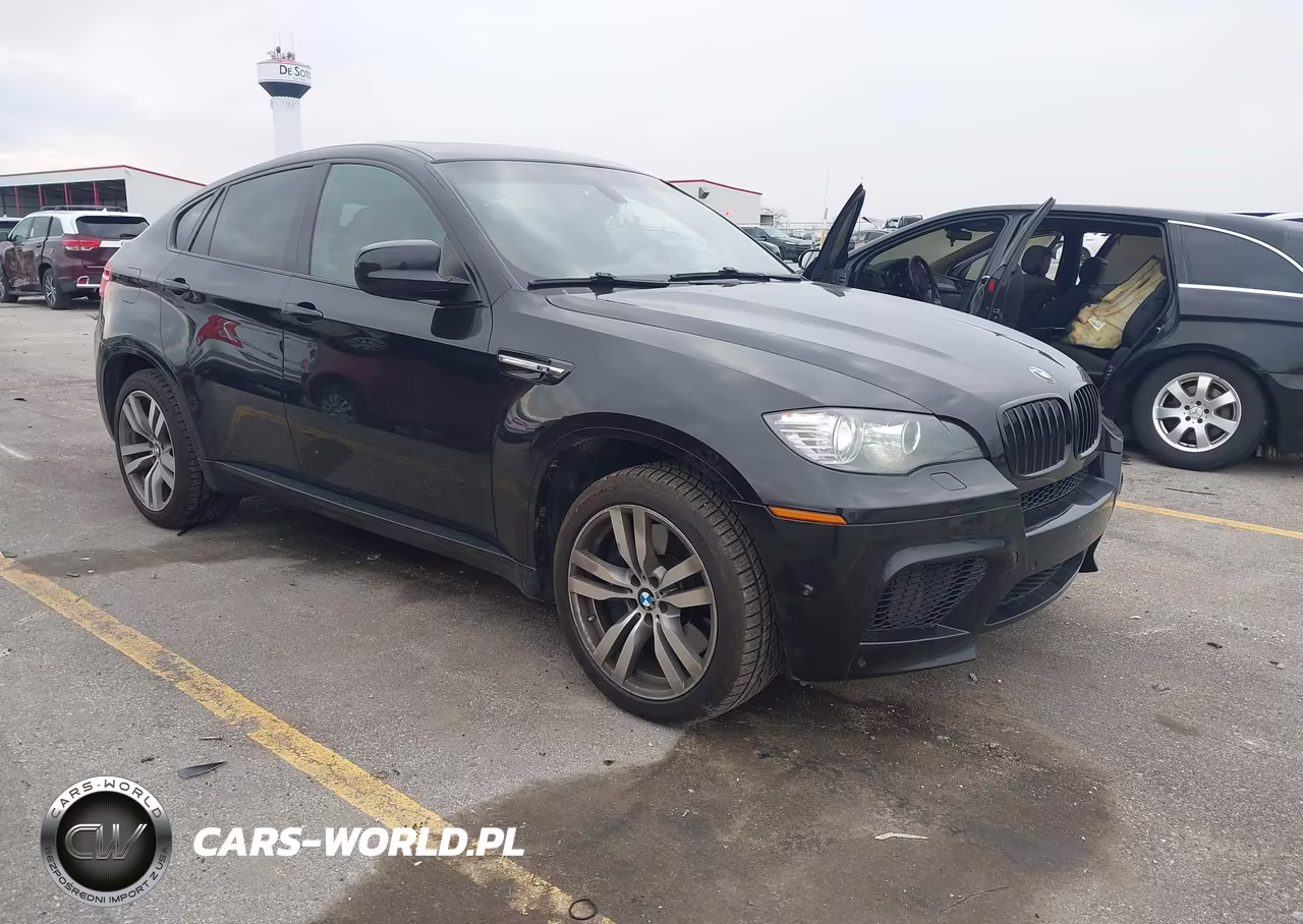 2012 BMW X6 M