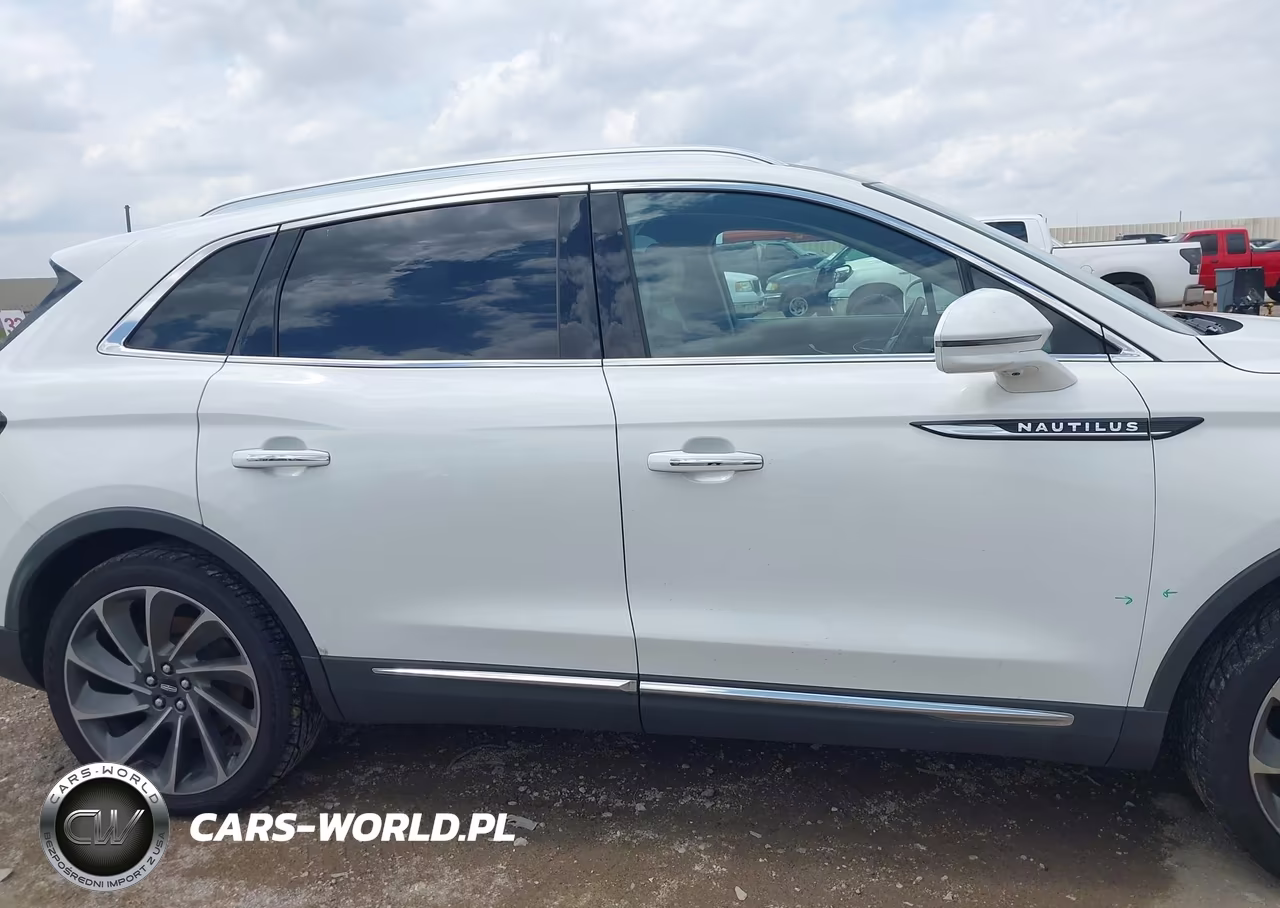 2020 Lincoln Nautilus Reserve VIN:2LMPJ8KP6LBL22293 - 14