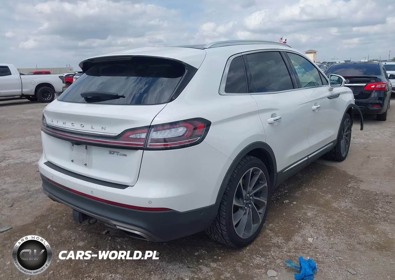 2020 Lincoln Nautilus Reserve VIN:2LMPJ8KP6LBL22293 - 4