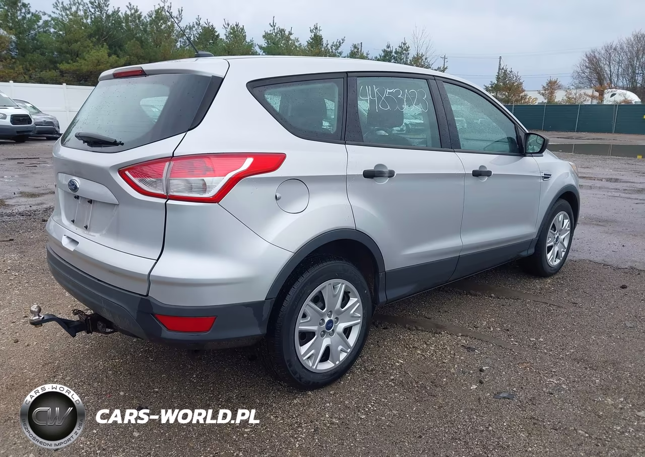 2013 Ford Escape S VIN:1FMCU0F77DUB52082 - 4
