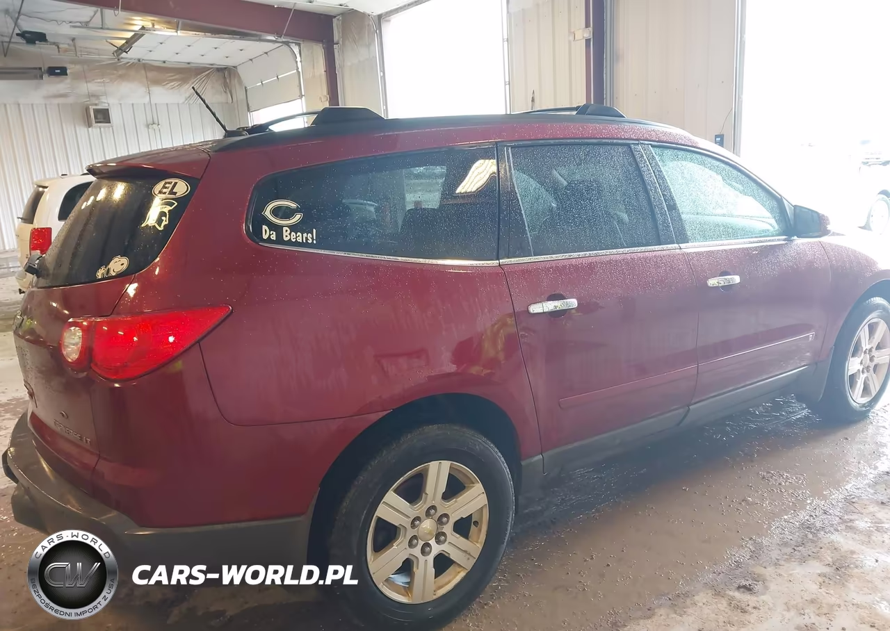 2010 Chevrolet Traverse Lt VIN:1GNLRGED5AS130974 - 4