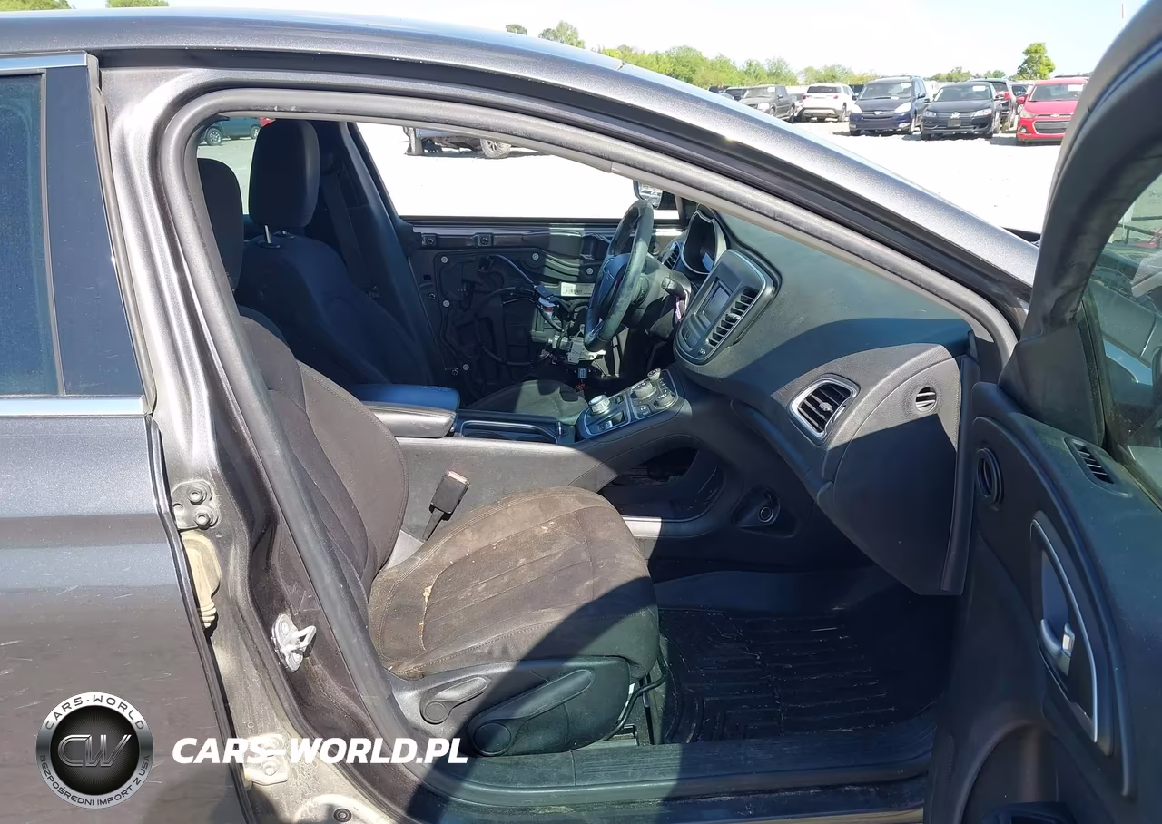 2015 Chrysler 200 Limited VIN:1C3CCCABXFN505176 - 5
