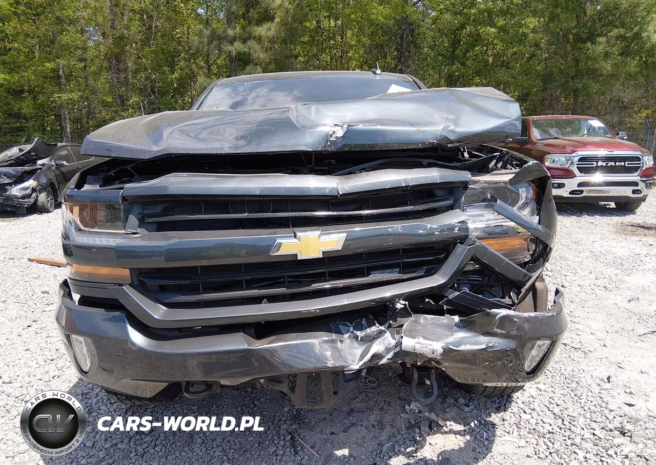2018 Chevrolet Silverado 1500 2Lt VIN:1GCUKREC4JF248916 - 12