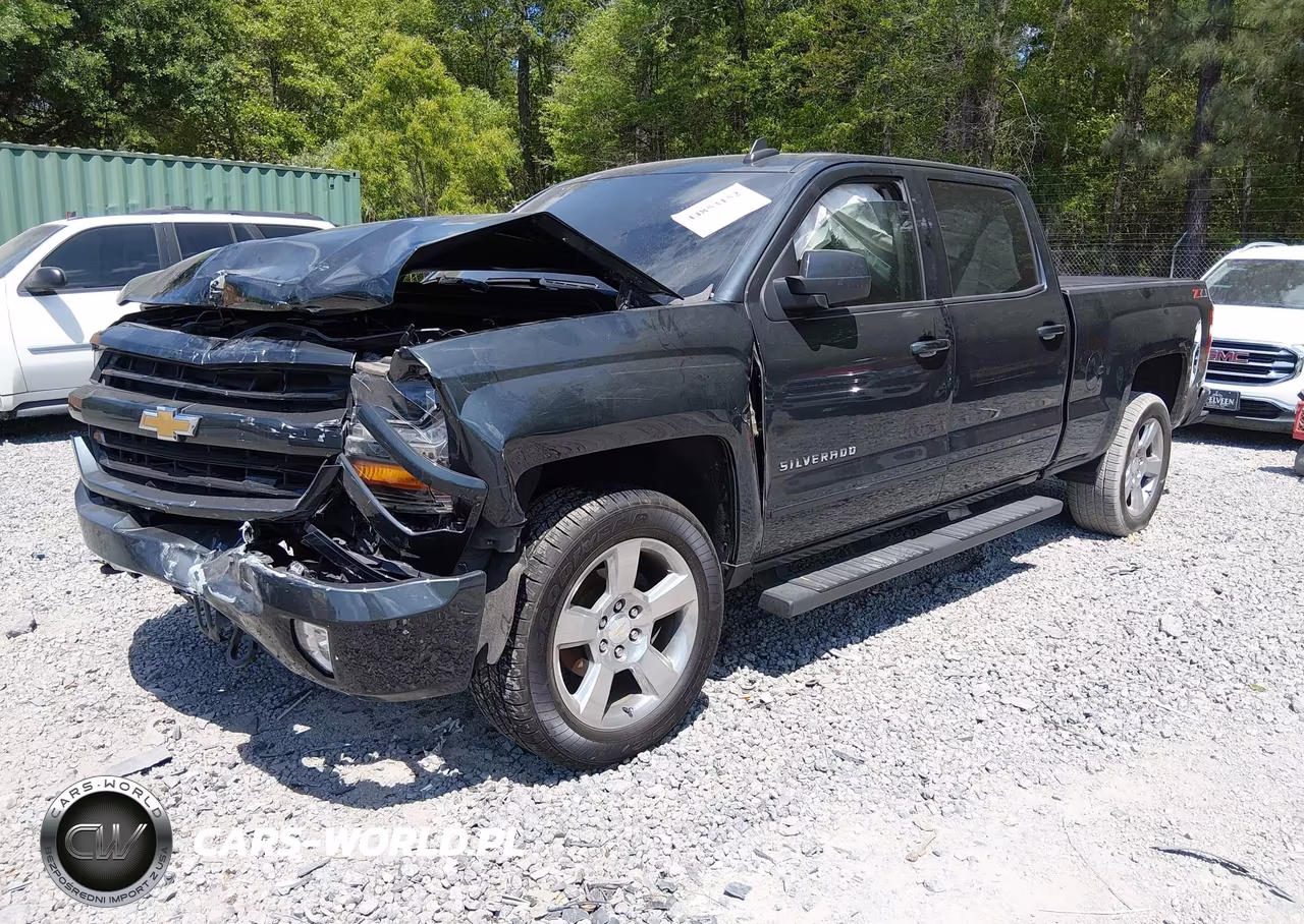 2018 Chevrolet Silverado 1500 2Lt VIN:1GCUKREC4JF248916 - 2