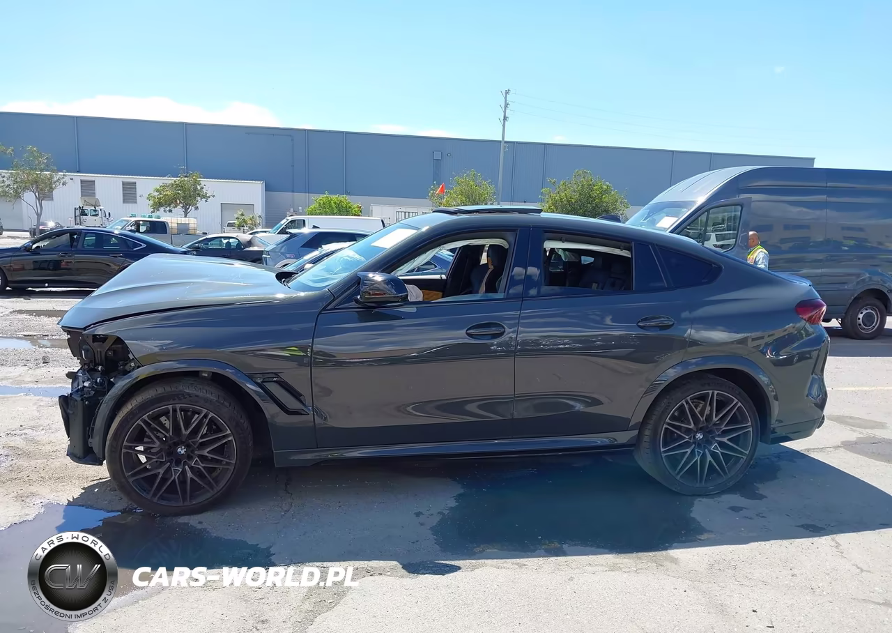 2022 BMW X6 M VIN:5YMCY0C05N9K70885 - 15