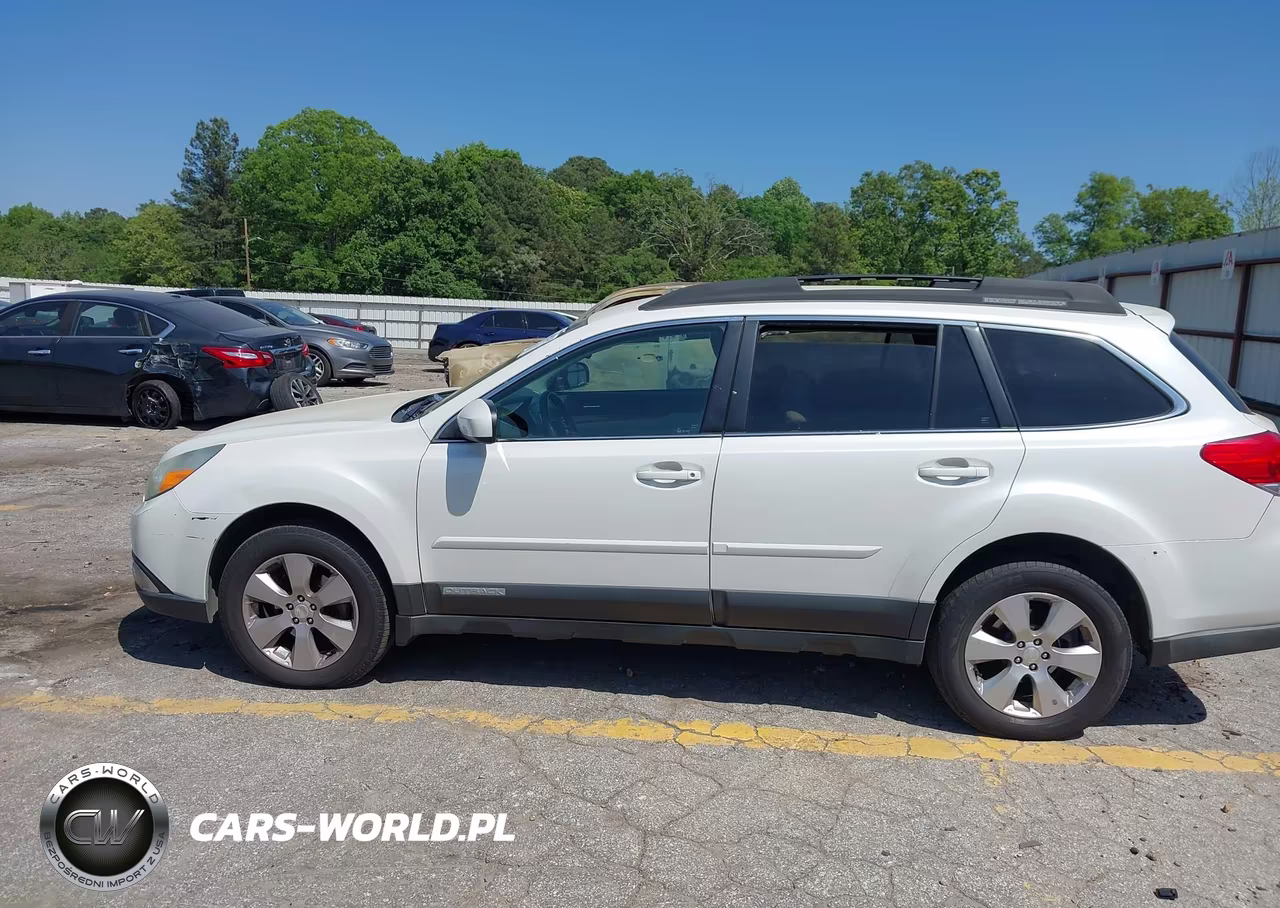 2011 Subaru Outback 2.5I Limited VIN:4S4BRCJCXB3390708 - 13