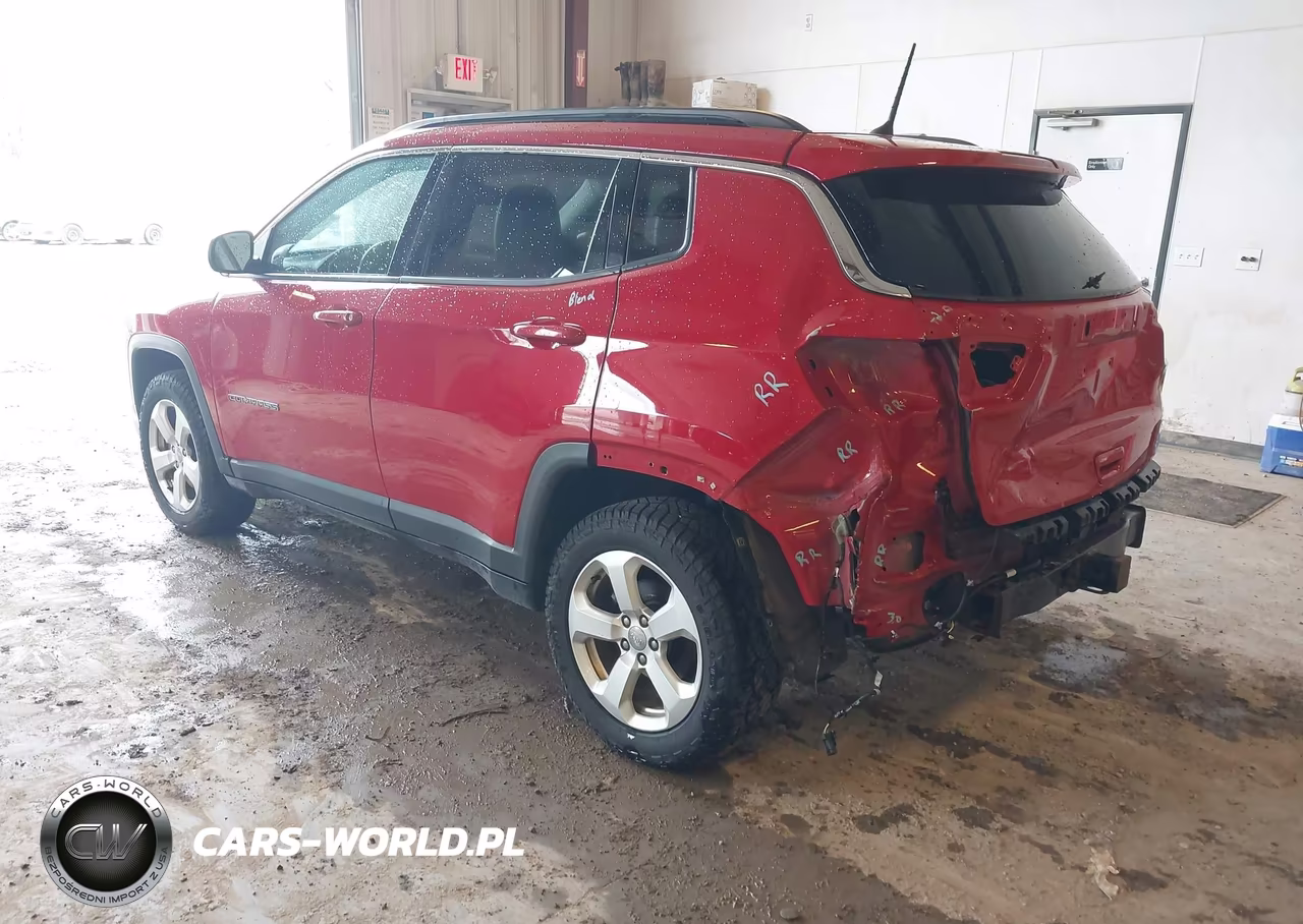 2017 Jeep New Compass Latitude 4X4 VIN:3C4NJDBB8HT651786 - 3