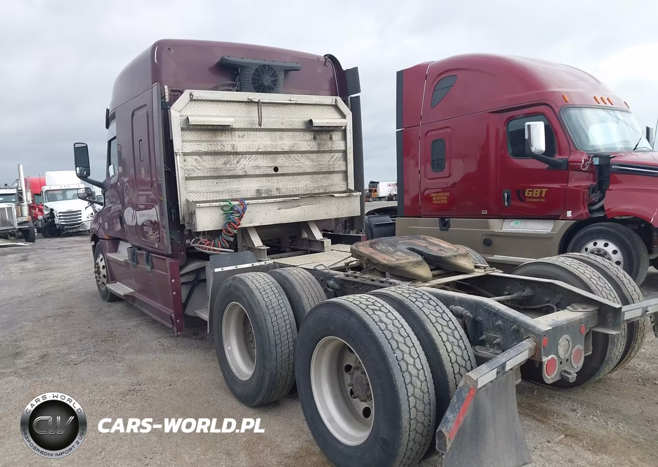 2019 Freightliner New Cascadia 126 VIN:3AKJHHDV6KSKF5599 - 3