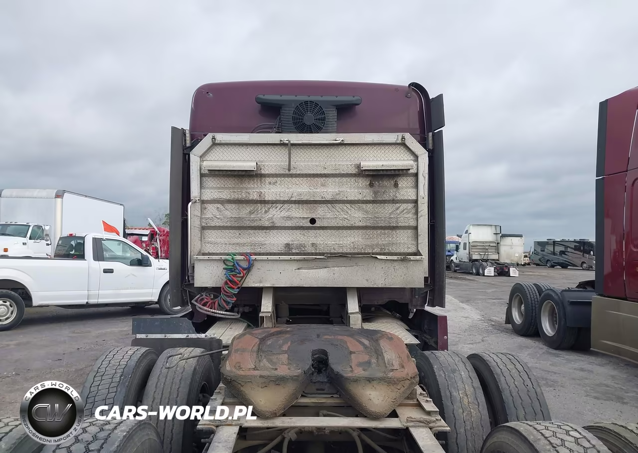 2019 Freightliner New Cascadia 126 VIN:3AKJHHDV6KSKF5599 - 8