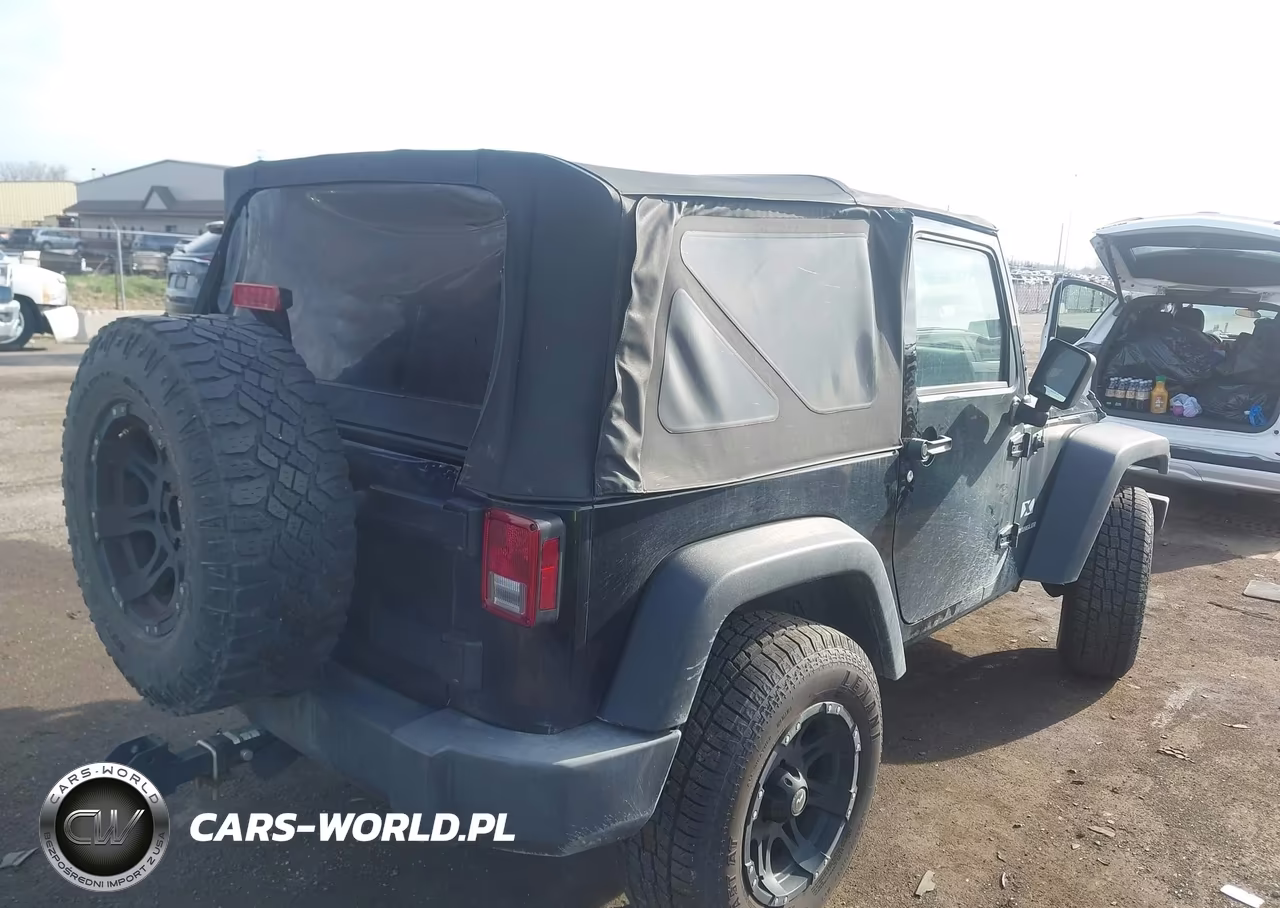 2009 Jeep Wrangler X VIN:1J4FA24119L747201 - 4