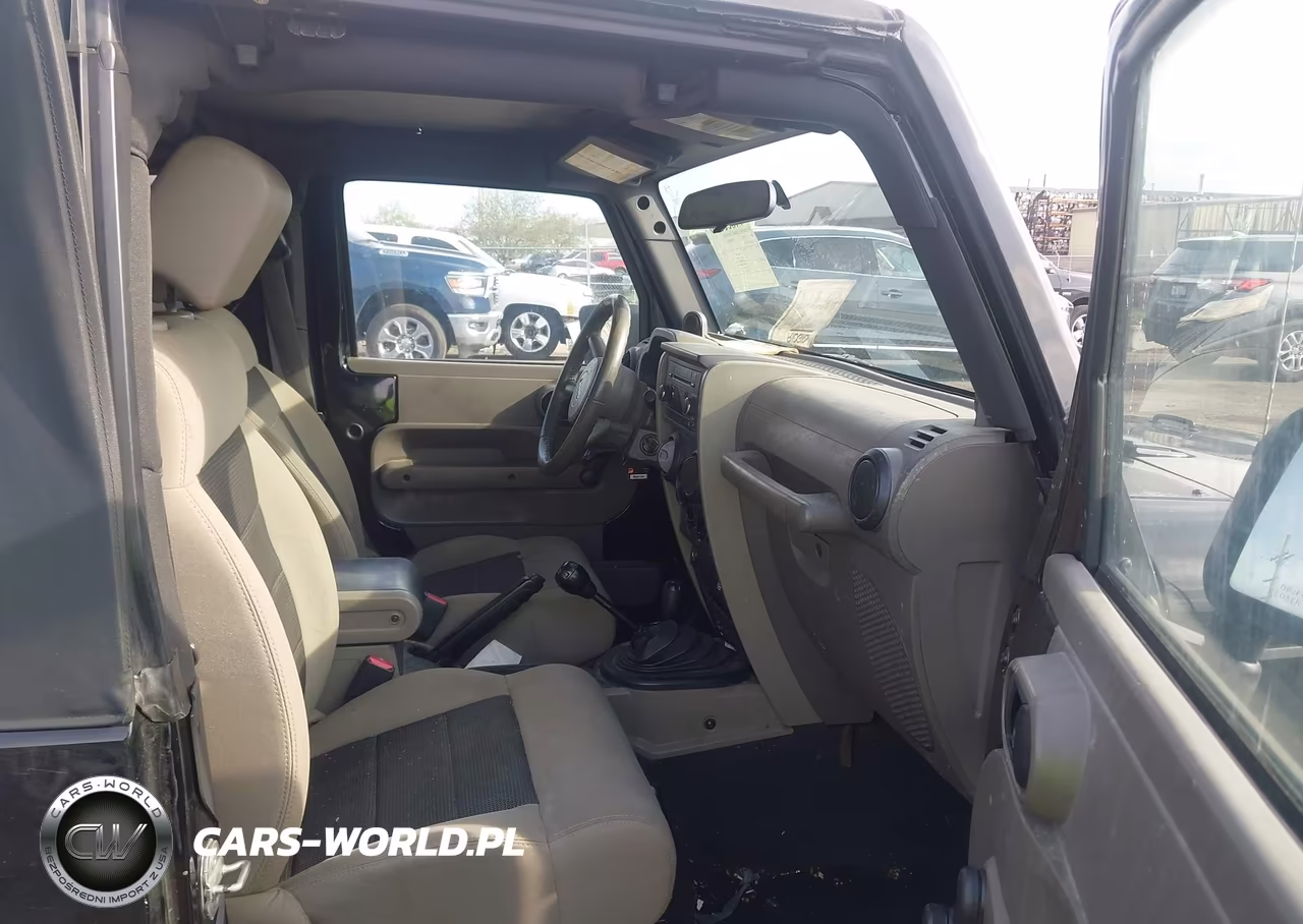 2009 Jeep Wrangler X VIN:1J4FA24119L747201 - 5
