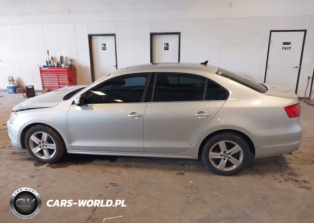 2013 Volkswagen Jetta 2.0L Tdi VIN:3VW3L7AJ3DM274829 - 14