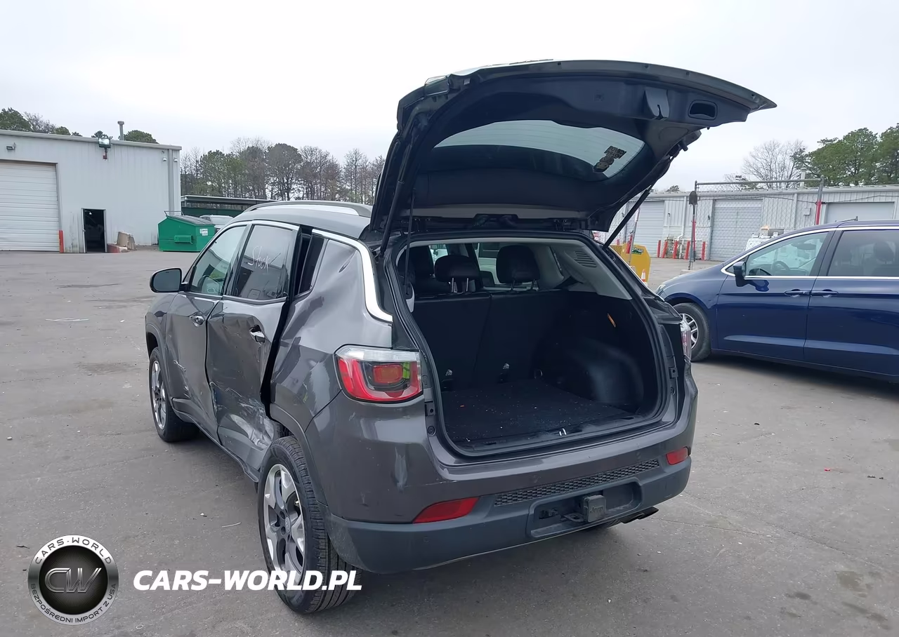 2019 Jeep Compass Limited 4X4 VIN:3C4NJDCB4KT815427 - 3