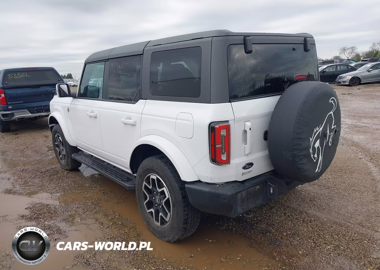 2023 Ford Bronco Outer Banks VIN:1FMDE5BH7PLB50064 - 3