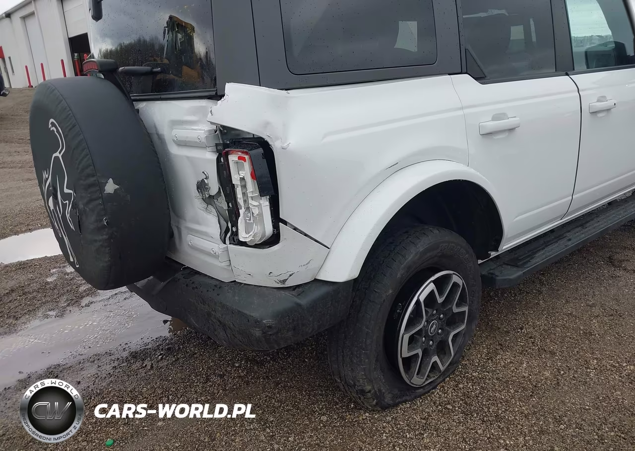 2023 Ford Bronco Outer Banks VIN:1FMDE5BH7PLB50064 - 6