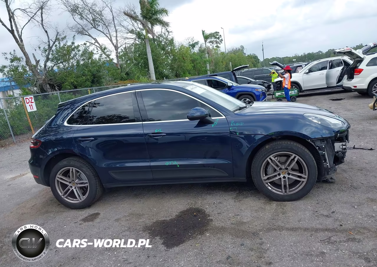 2017 Porsche Macan S VIN:WP1AB2A52HLB20962 - 14