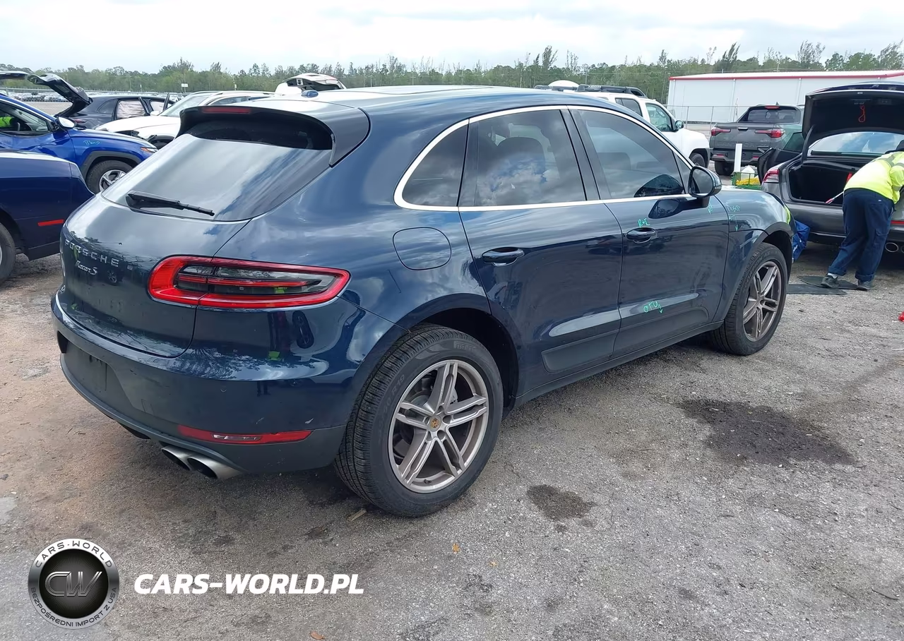 2017 Porsche Macan S VIN:WP1AB2A52HLB20962 - 4