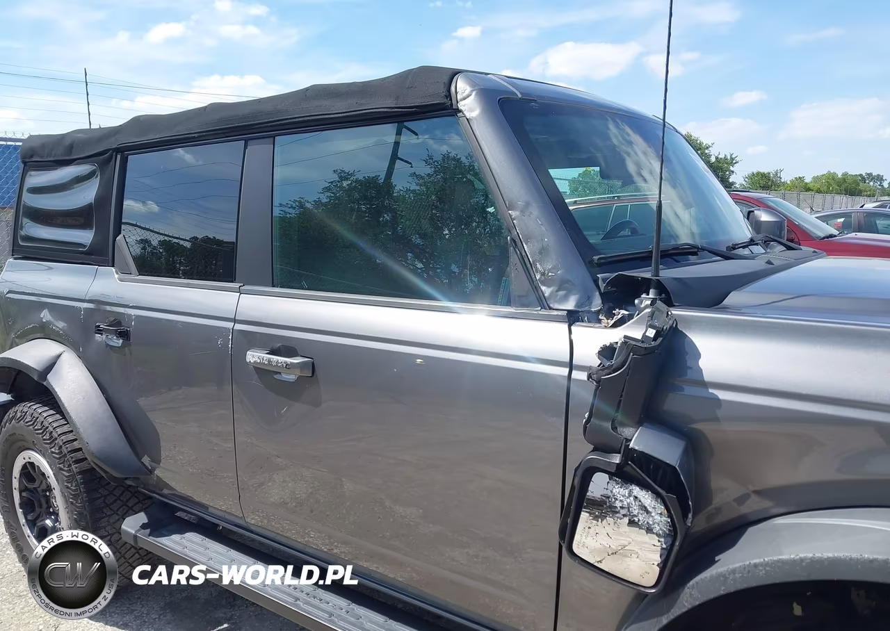 2022 Ford Bronco Outer Banks VIN:1FMEE5DPXNLB17064 - 17