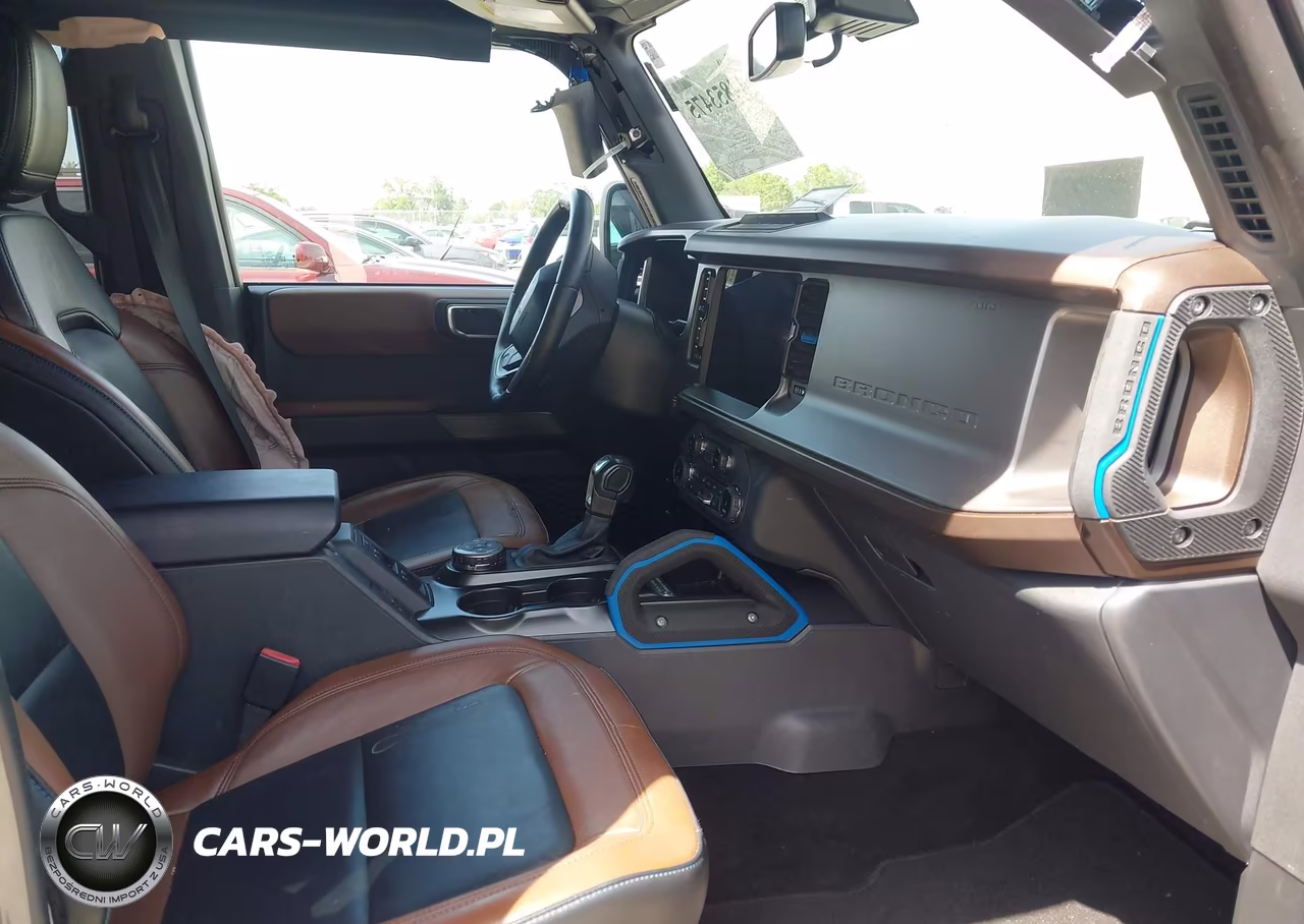 2022 Ford Bronco Outer Banks VIN:1FMEE5DPXNLB17064 - 5