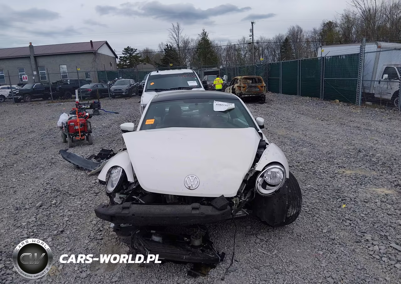 2013 Volkswagen Beetle 2.5L VIN:3VWJP7AT3DM676766 - 13
