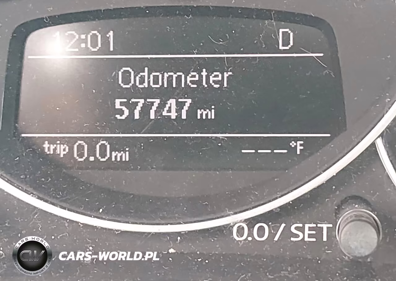 2013 Volkswagen Beetle 2.5L VIN:3VWJP7AT3DM676766 - 16