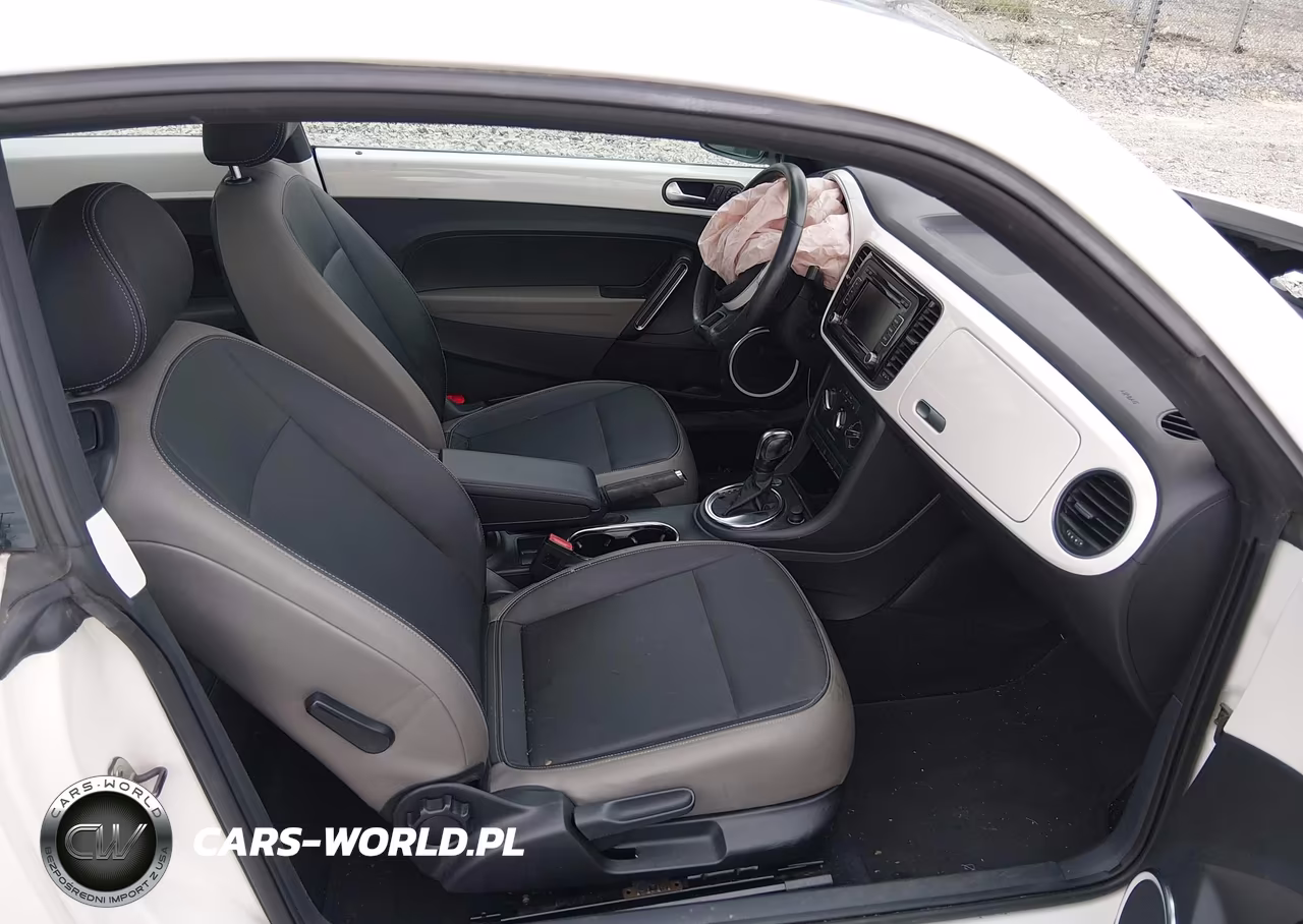 2013 Volkswagen Beetle 2.5L VIN:3VWJP7AT3DM676766 - 5