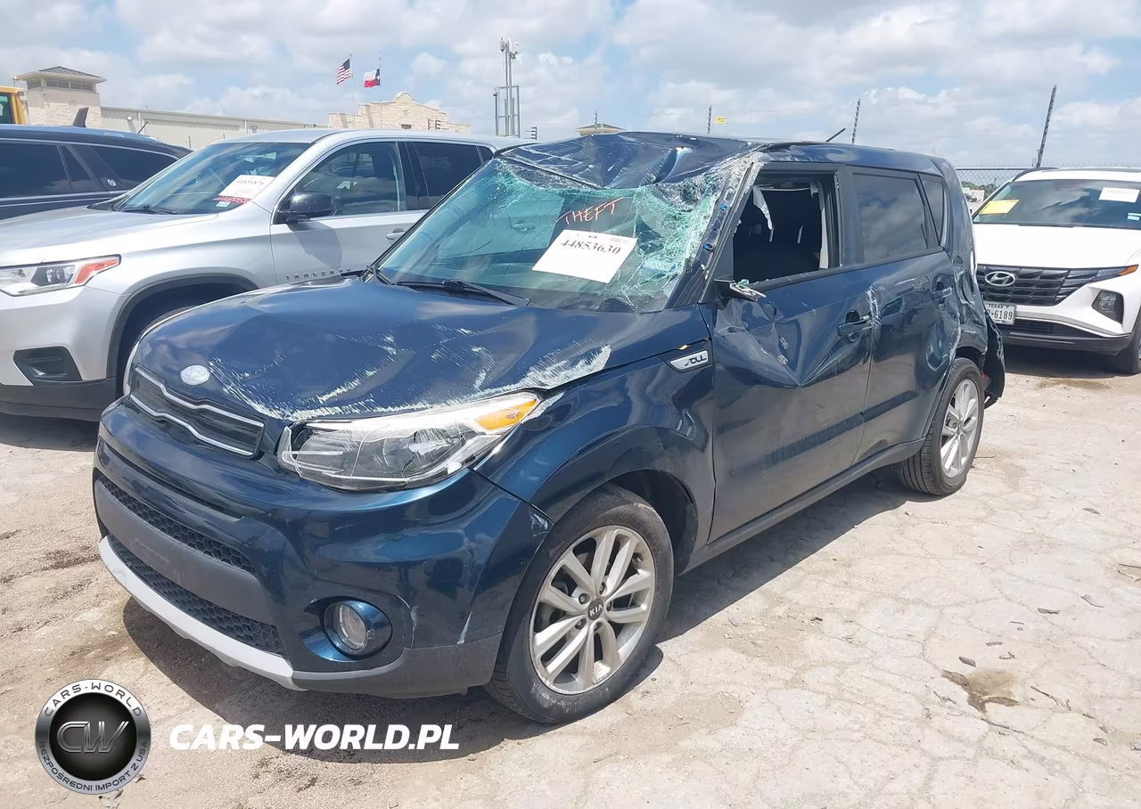 2019 Kia Soul + VIN:KNDJP3A53K7678666 - 2