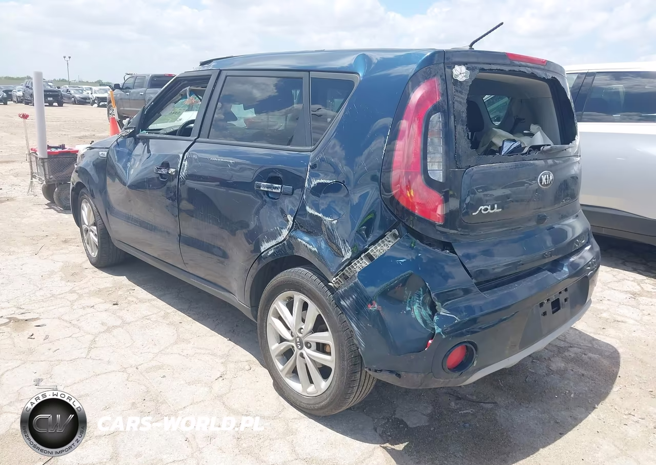 2019 Kia Soul + VIN:KNDJP3A53K7678666 - 3