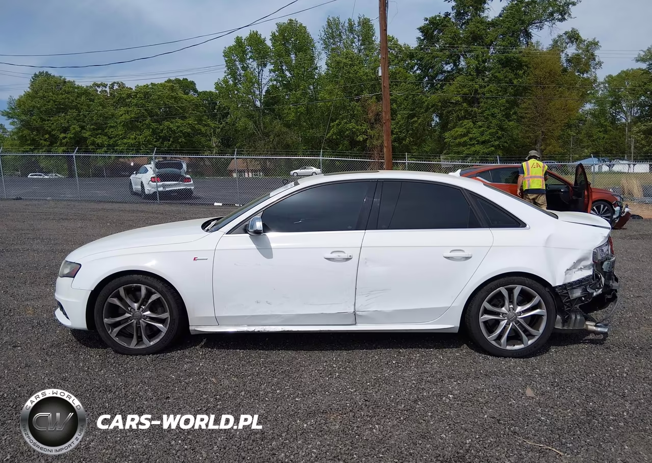 2011 Audi S4 Premium Plus VIN:WAUBGAFL7BA072724 - 14