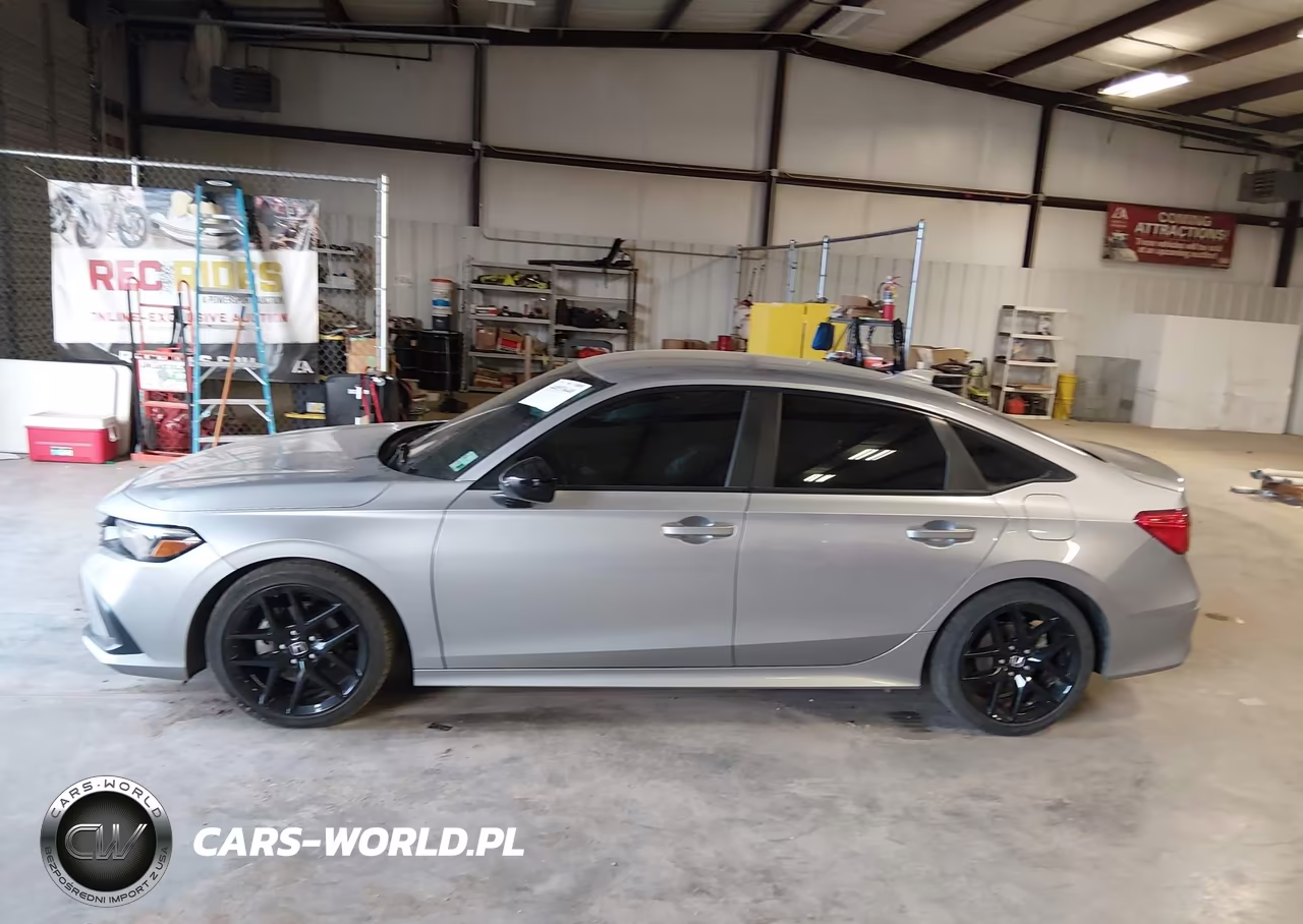 2023 Honda Civic Sport VIN:2HGFE2F52PH571362 - 13