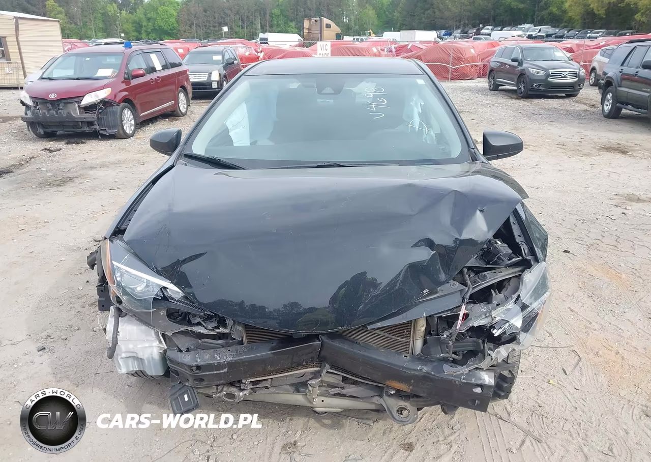 2018 Toyota Corolla Le VIN:2T1BURHE8JC984698 - 13
