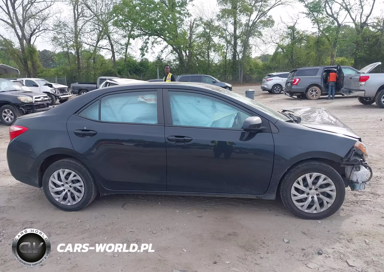 2018 Toyota Corolla Le VIN:2T1BURHE8JC984698 - 14