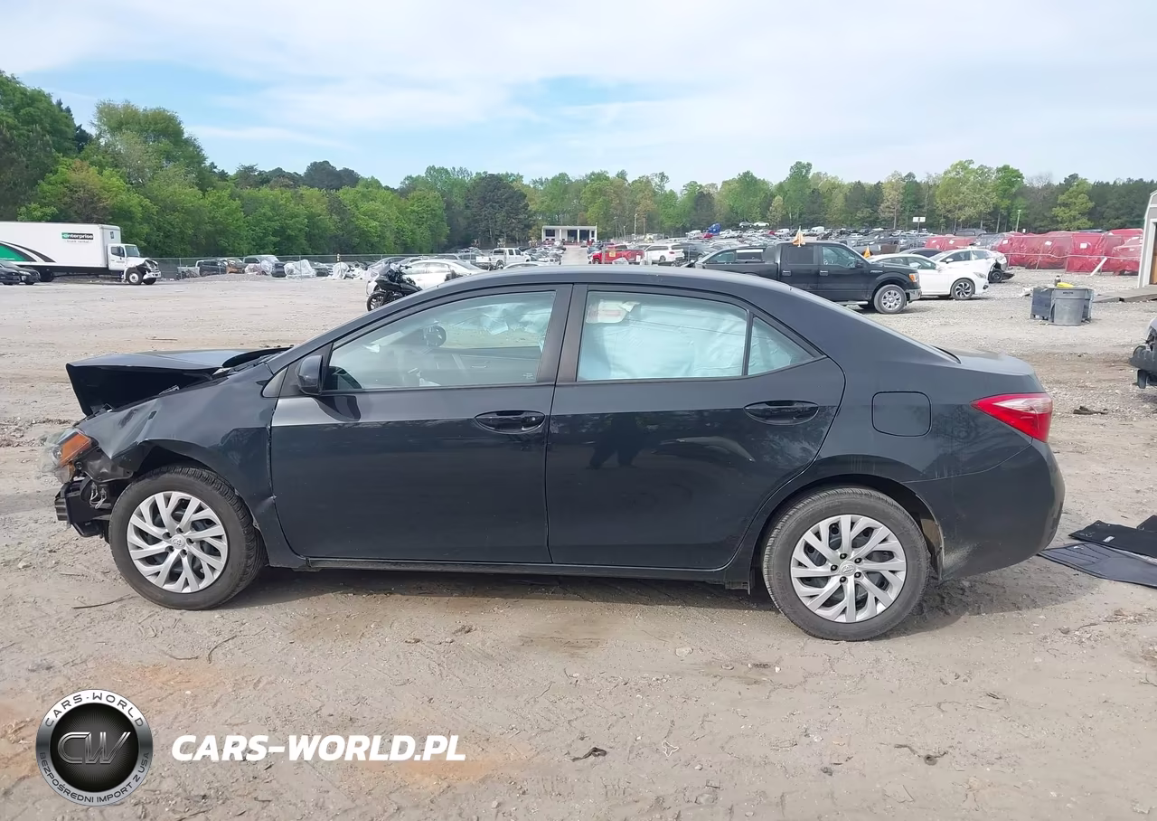 2018 Toyota Corolla Le VIN:2T1BURHE8JC984698 - 15