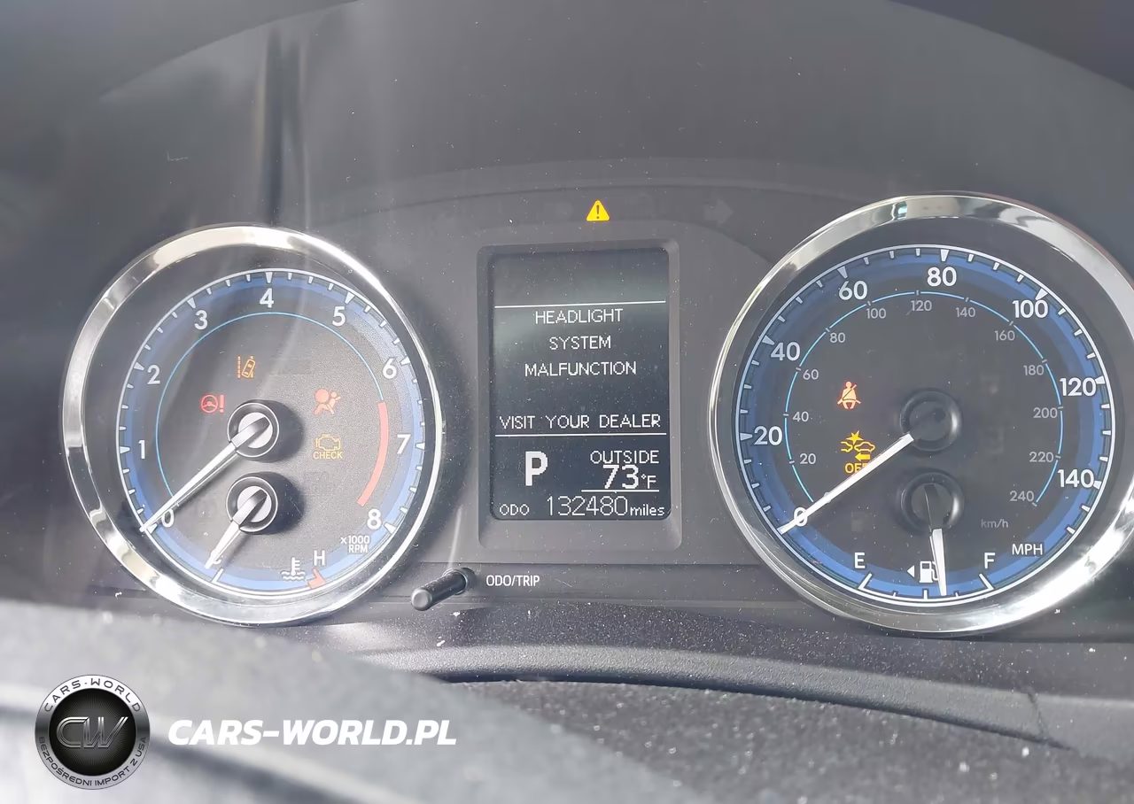 2018 Toyota Corolla Le VIN:2T1BURHE8JC984698 - 7