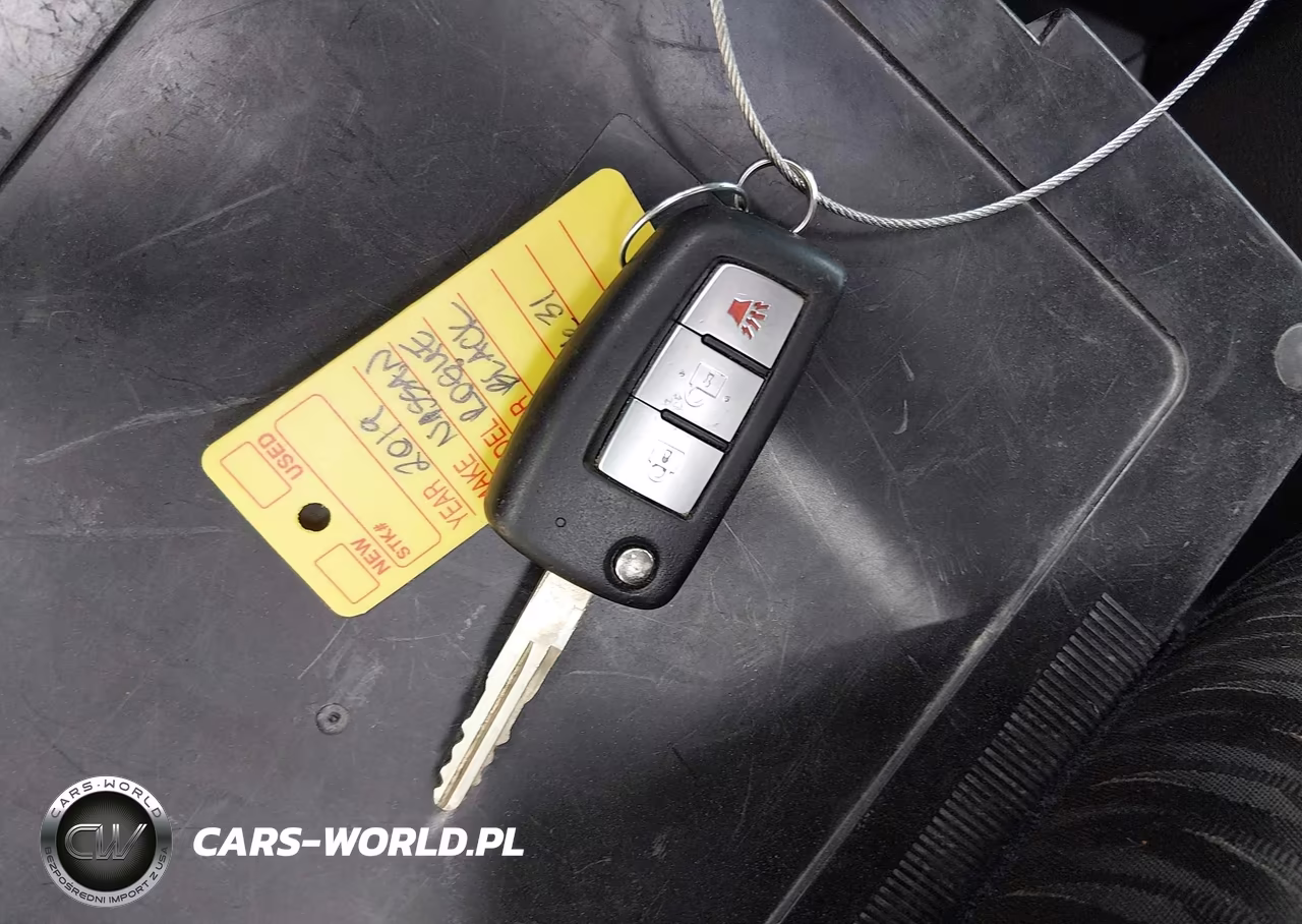 2019 Nissan Rogue S VIN:5N1AT2MV3KC812631 - 11