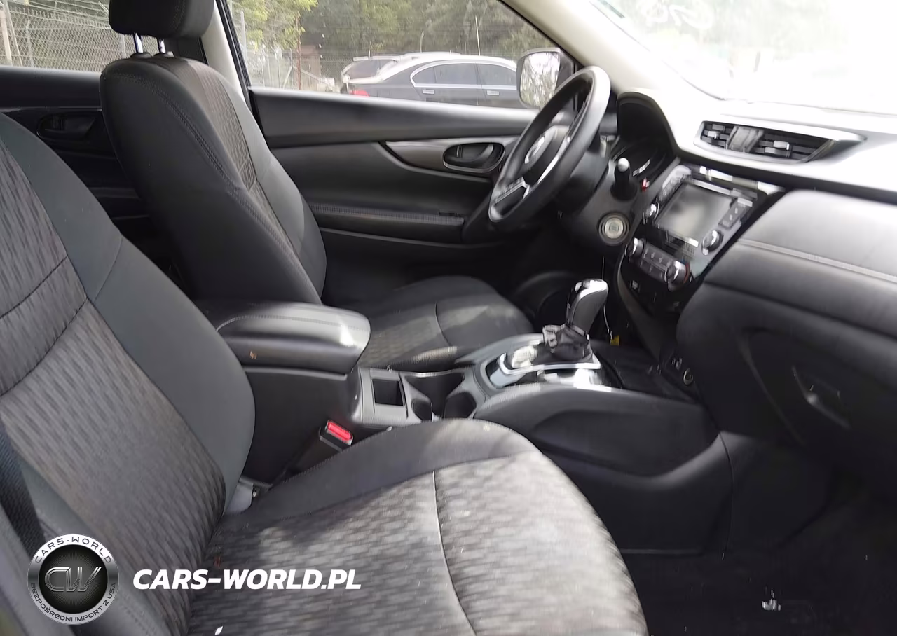 2019 Nissan Rogue S VIN:5N1AT2MV3KC812631 - 5