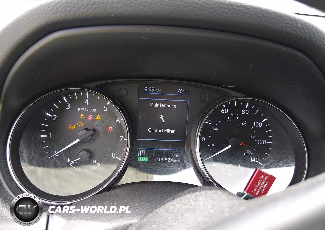 2019 Nissan Rogue S VIN:5N1AT2MV3KC812631 - 7