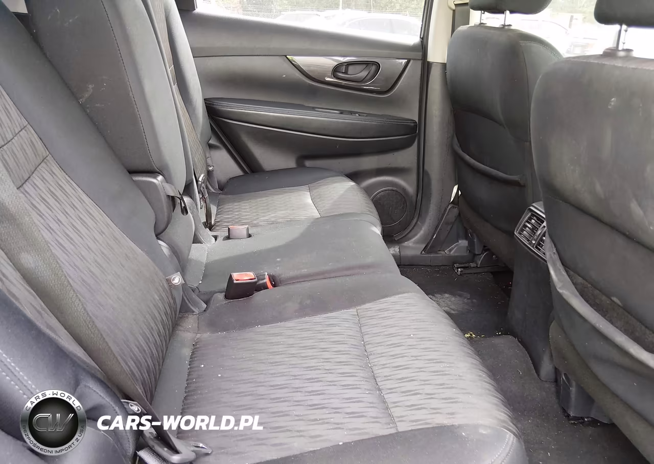 2019 Nissan Rogue S VIN:5N1AT2MV3KC812631 - 8