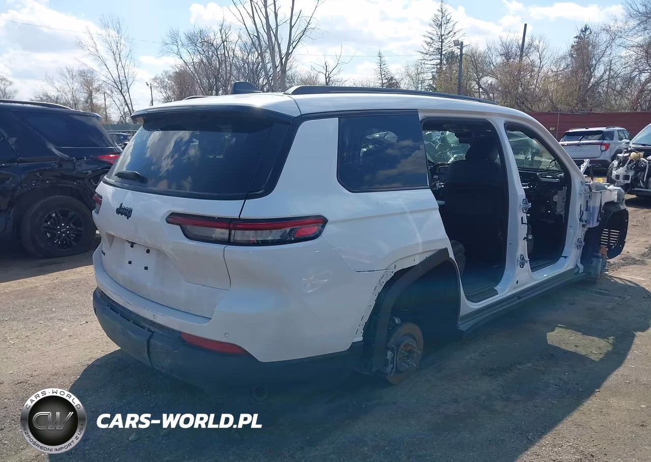 2025 Jeep Grand Cherokee L Altitude X 4X4 VIN:1C4RJKAG0S8728837 - 4