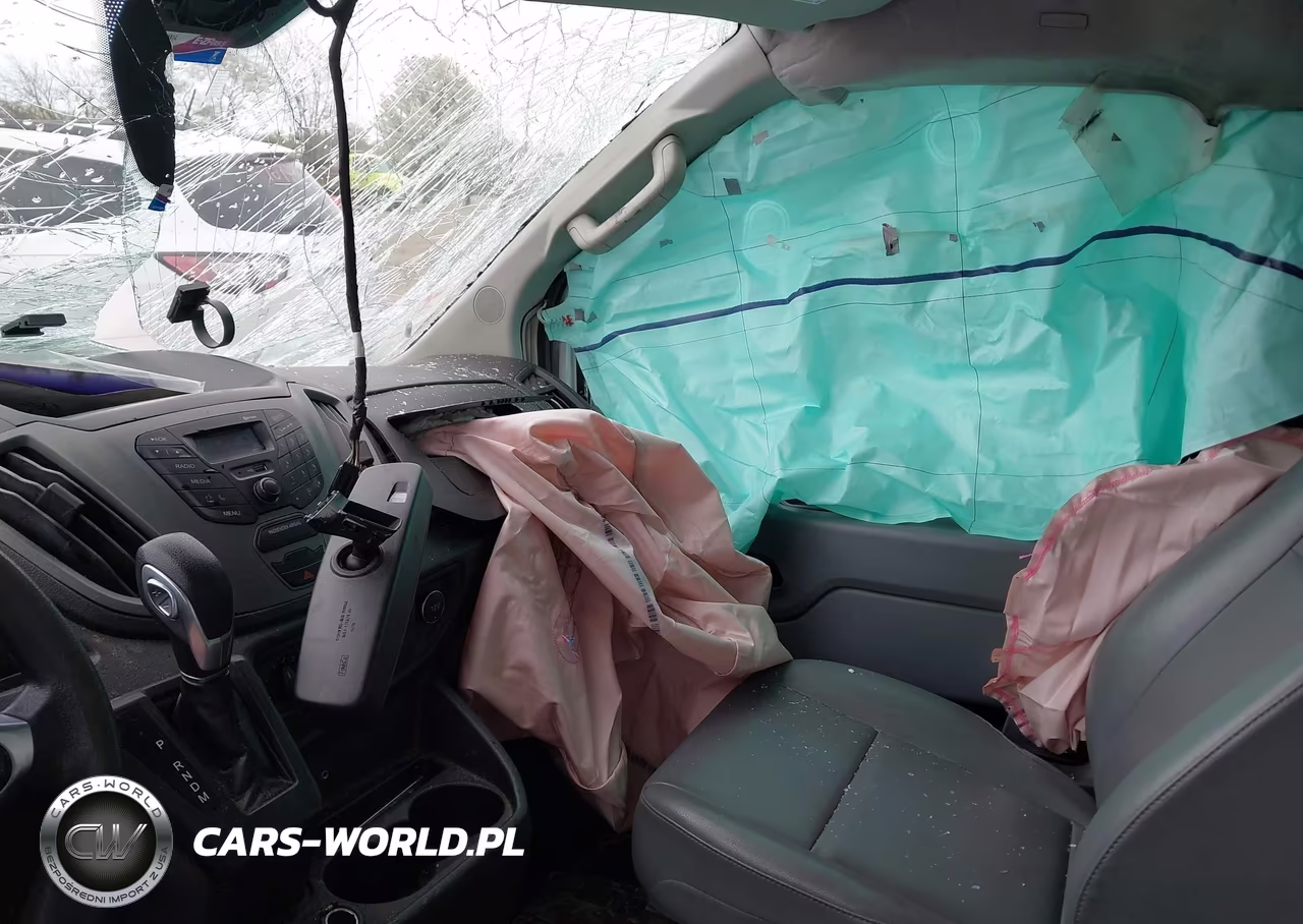 2019 Ford Transit-150 VIN:1FTYE1ZM1KKA58982 - 5