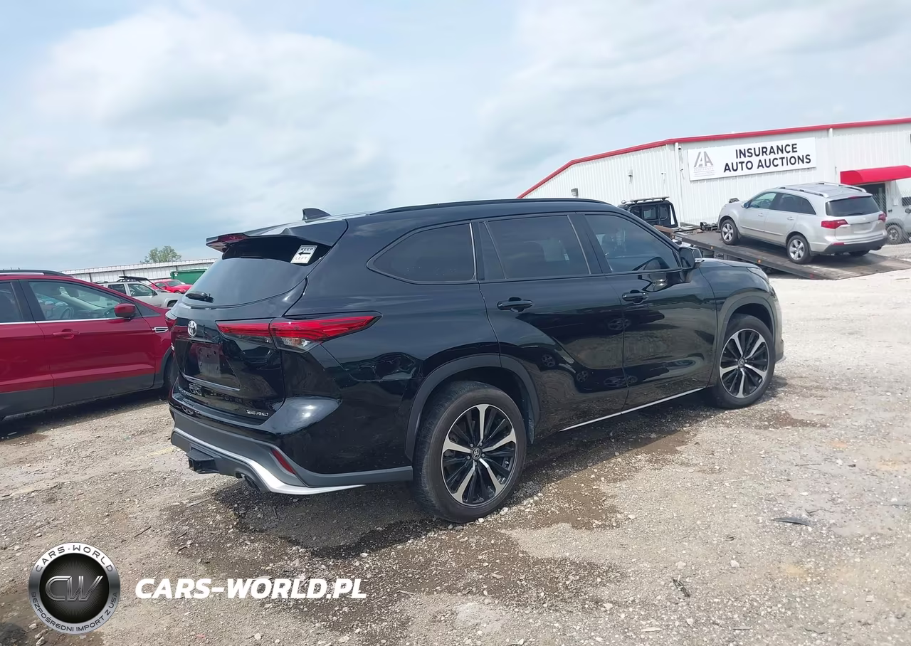 2022 Toyota Highlander Xse VIN:5TDJZRBH9NS207699 - 4