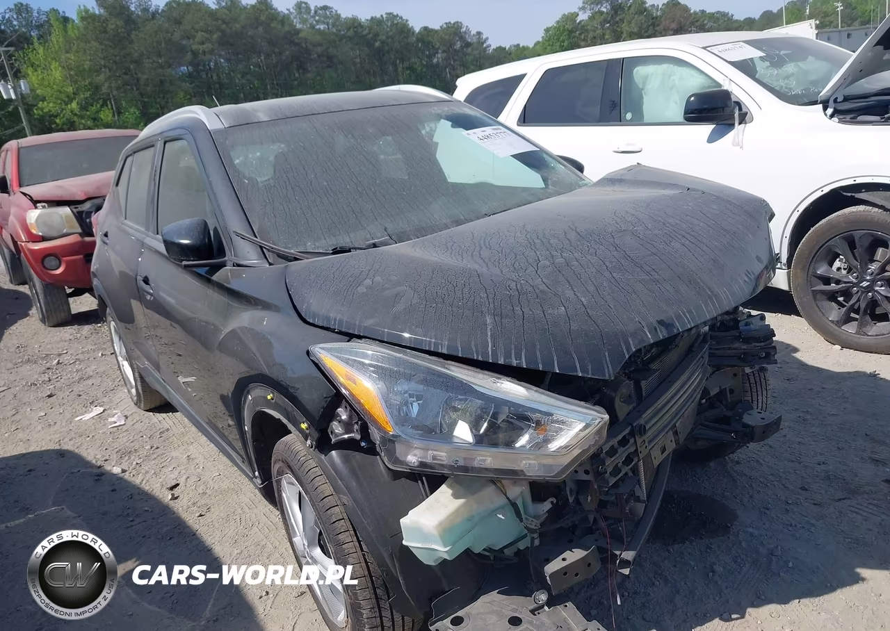 2019 Nissan Kicks S